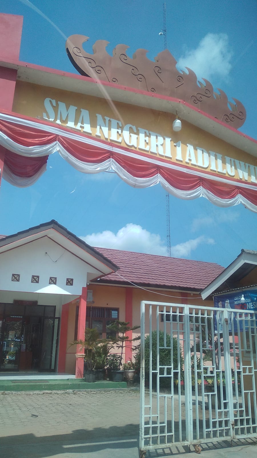 Kepsek Klarifikasi Isu Pemotongan PIP di SMA 1 Adiluwih: “Saya Tidak Pernah Melakukan Itu”